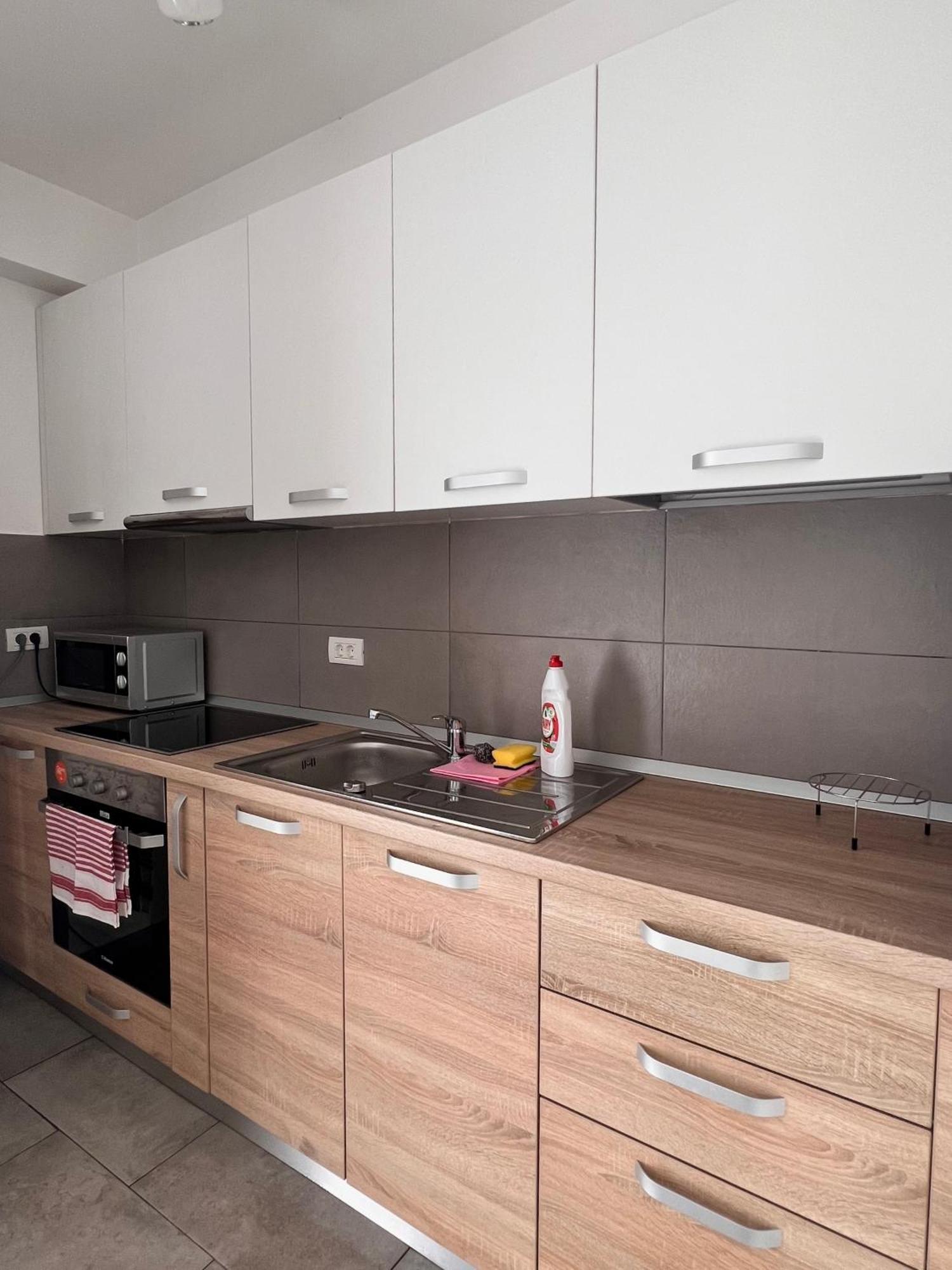 דירות אורדאה Apartament Madeira מראה חיצוני תמונה
