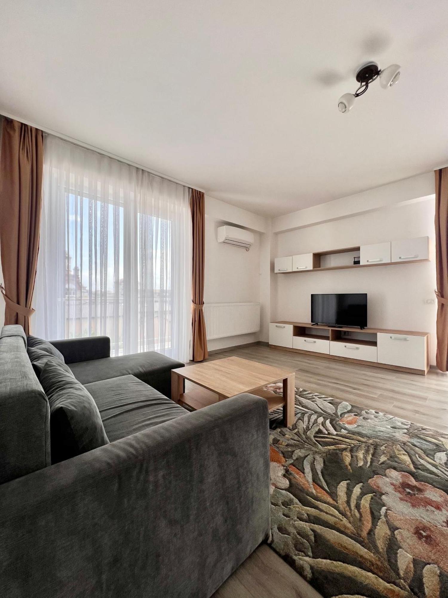 דירות אורדאה Apartament Madeira מראה חיצוני תמונה